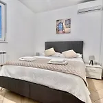 Marina Apartment Rogoznica (Sibenik-Knin)