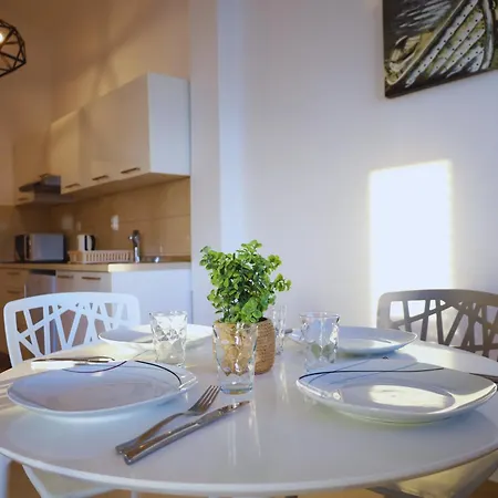 Marina Apartment *