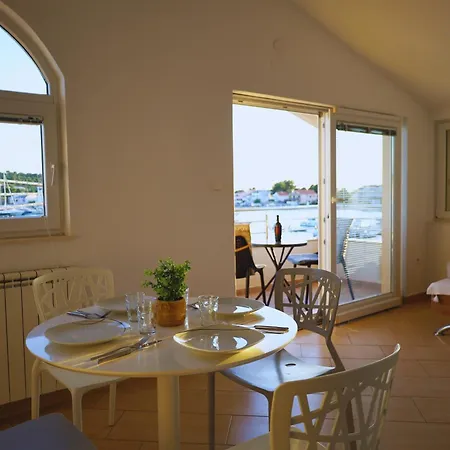 Apartment Marina *