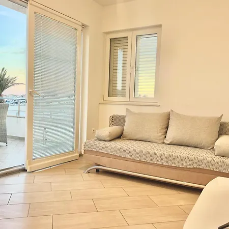 Apartment Marina *